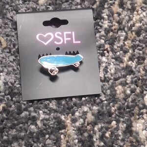 ❤️ SFL Blue Skateboard Lapel Pin